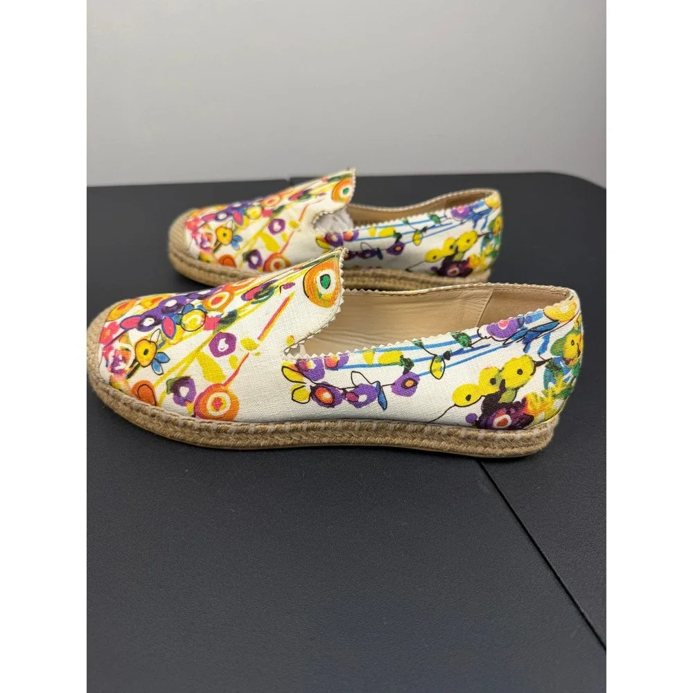 Stuart Weitzman Multicolor Floral Canvas Espadrille Loafers‎ Scalloped Trim Flat